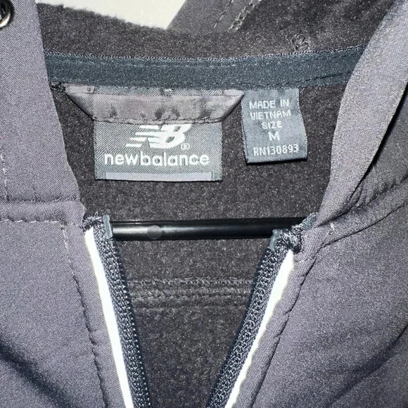 NWT New Balance Softshell 4-Way Stretch Jacket Hooded Fleece Grey Men's Sz M - Picture 3 of 7